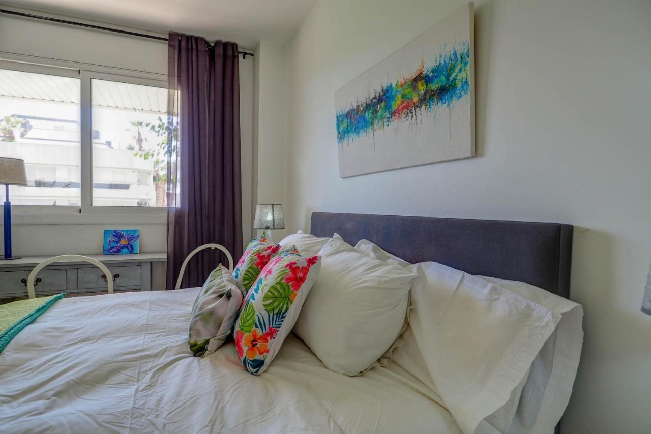 Mediterraneo Seaview Apartment By Hello Homes Sitges Luaran gambar